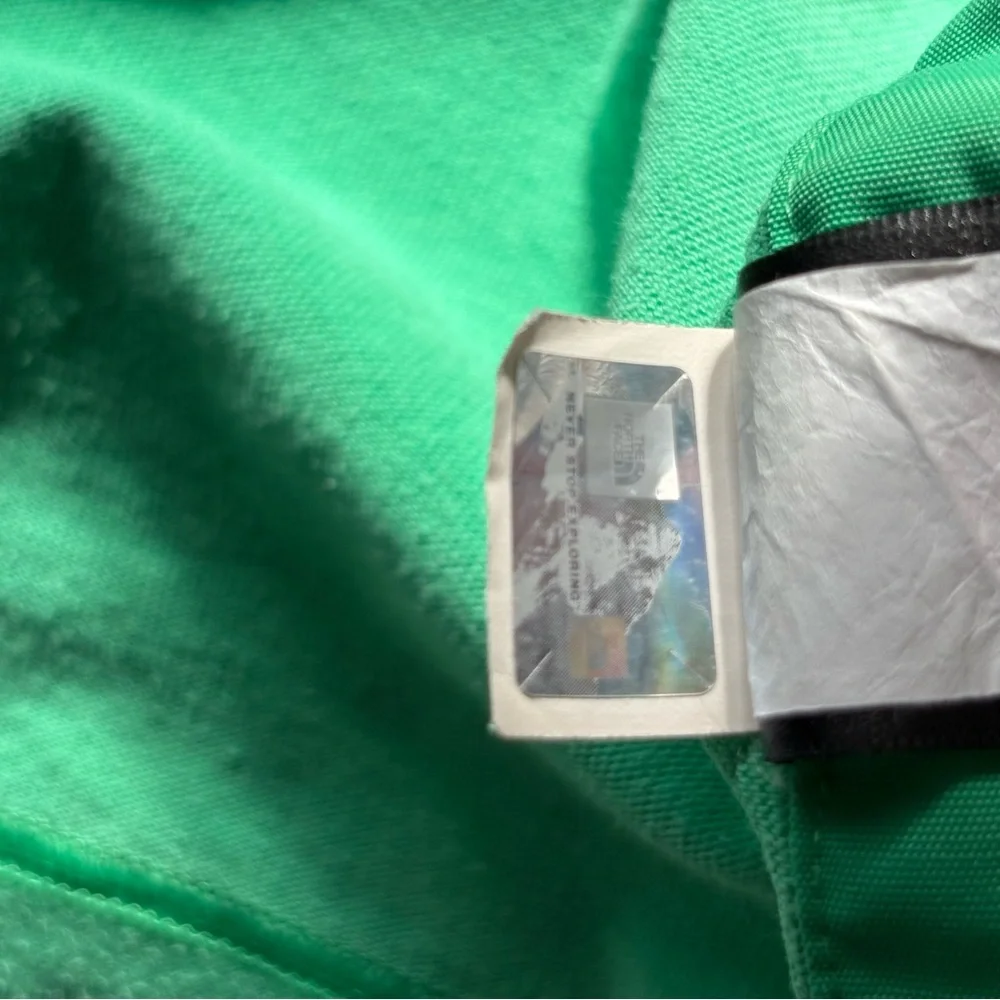 THE NORTH FACE x SACAI sz XS Green Short Sleeve Tshirt Size Zippers - Picture 11 of 11